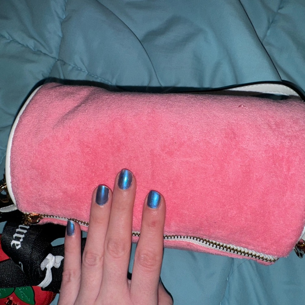 NWT Juicy Couture Pink Lemonade Sweet Juicy Barrel Bag - Picture 3 of 5